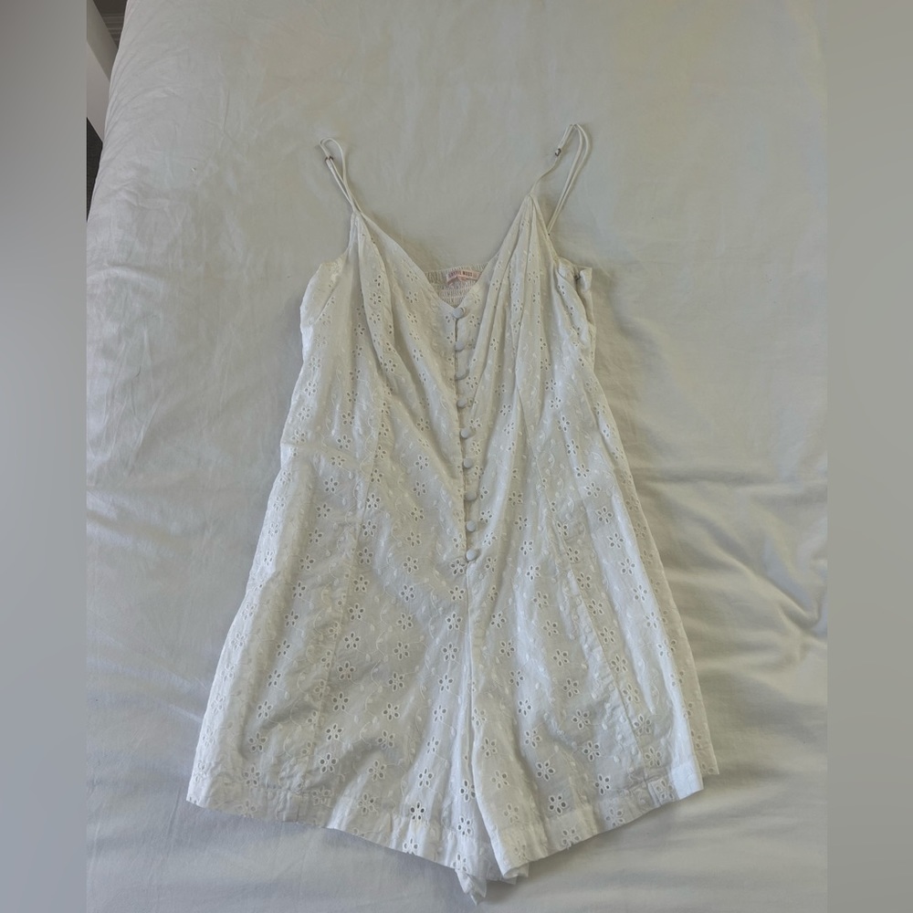 Eyelet romper - Picture 2 of 3